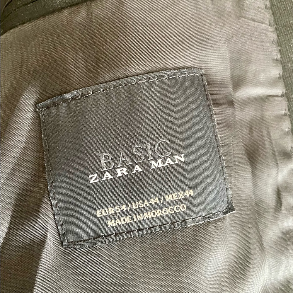 Like new, Zara Man Basic Sport Coat in Black - Picture 6 of 6